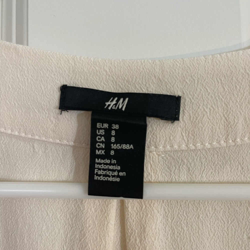 H&M blouse - Picture 5 of 5